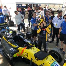 Sacha Fenestraz clasificó cuarto en Pau