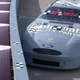 Bourdais "SAFER" por la protección