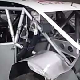 Los arreglos en el auto de Azar