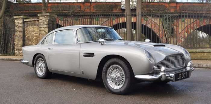 Vuelve el Aston Martin DB5 Goldfinger de James Bond