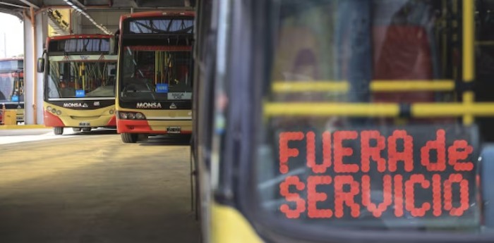 La UTA confirmó el paro de colectivos de 24 horas para el martes 6 de mayo