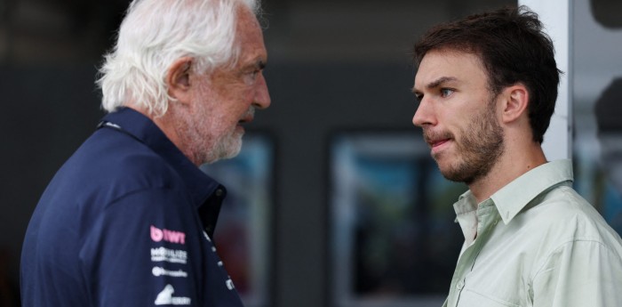 F1: Gasly se alinea atrás de Briatore y destaca su poder de mando