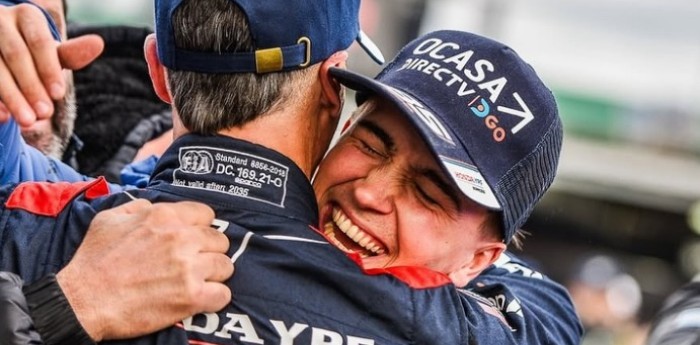 TC2000: el emotivo abrazo entre Leonel y Tiago Pernía tras el 1-2 en la clasificación