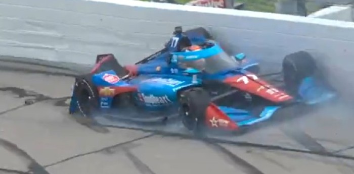 IndyCar: golpe y abandono para Ray Robb en Iowa