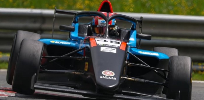 F4 CEZ: Gino Trappa fue penalizado y cruzó la bandera a cuadros 12º en Slovakia Ring