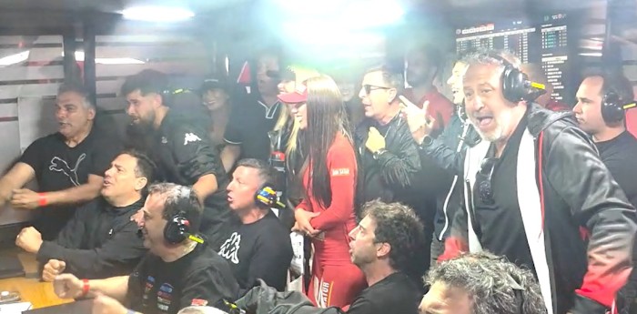 TC: ¡Locura absoluta! Así reaccionó el Canning Motorsports al sobrepaso de Canapino contra Rossi
