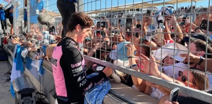 F1: ¡Impresionante! El apoyo de los hinchas argentinos a Colapinto que "tapó" el podio del GP de Estados Unidos
