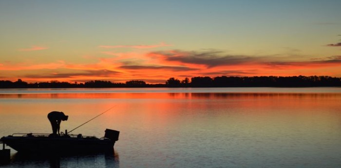 Vacaciones de verano 2026: tres destinos turísticos y económicos a los que se puede llegar en tren