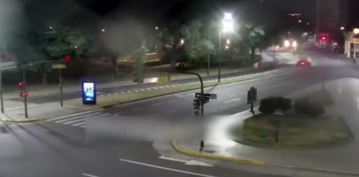 VIDEO: ¿Cómo fue el choque del taxista borracho en San Telmo?