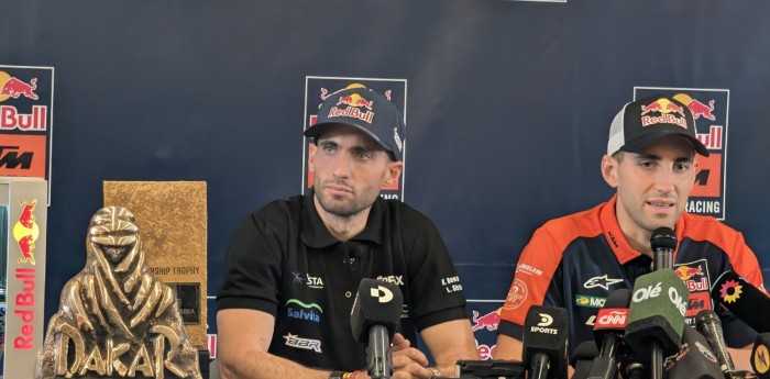 ¡Los campeones en casa! Luciano y Kevin Benavides dieron una conferencia tras el gran Dakar 2026