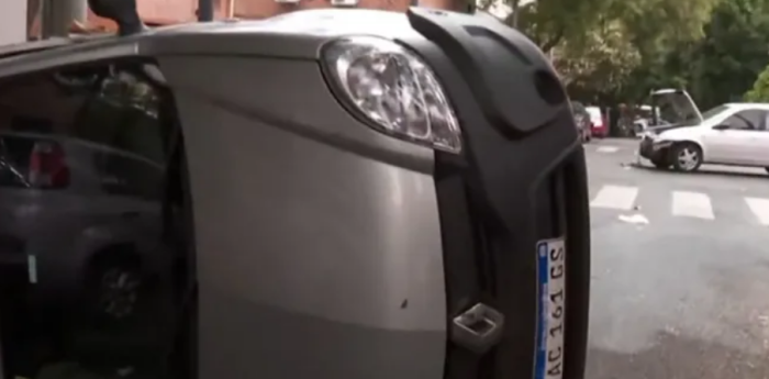 Fuerte choque y vuelco en Saavedra: cinco personas resultaron heridas