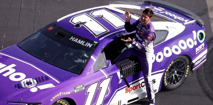 NASCAR: Denny Hamlin ganó en Las Vegas tras un intenso final con Chase Elliott