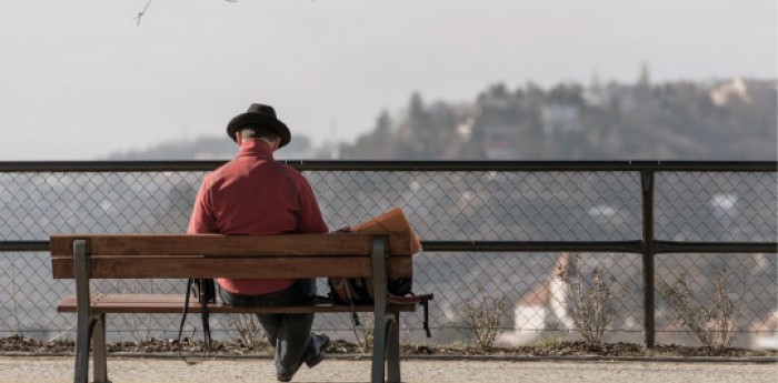 Salud y bienestar: la soledad no deseada se consolida como el gran desafío sanitario de 2026