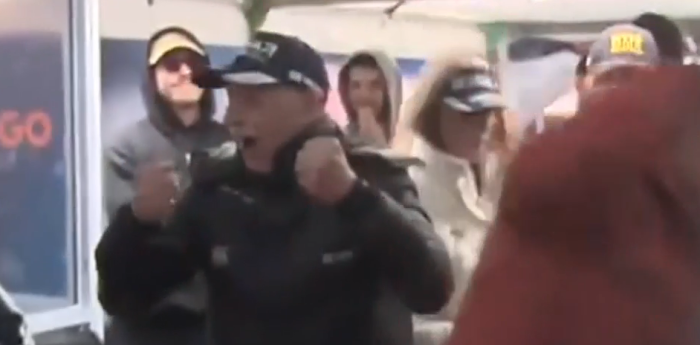 TN APAT: ¡Explotó el box! El festejo del Tano Pernia por la pole de Leo en la Clase 3 en Rosario