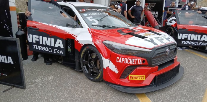 Yankelevich sufrió la rotura del motor en el arranque del TC2000 en El Zonda