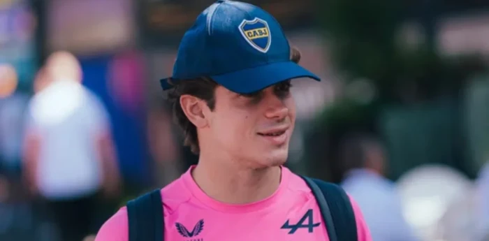 Colapinto festejó el triunfo de Boca ante River en la previa del Road Show con Alpine en Buenos Aires