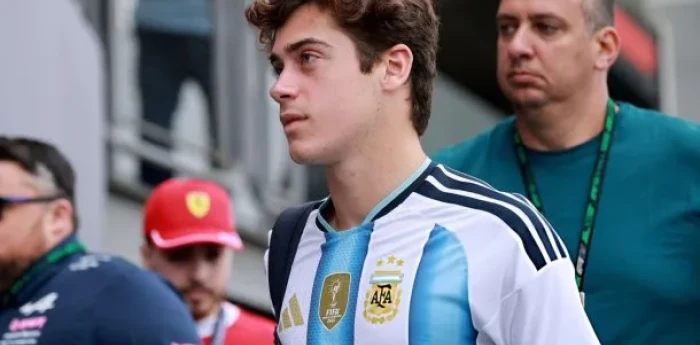 ¡Está en casa! Colapinto visitó las calles de Buenos Aires en la previa de la exhibición