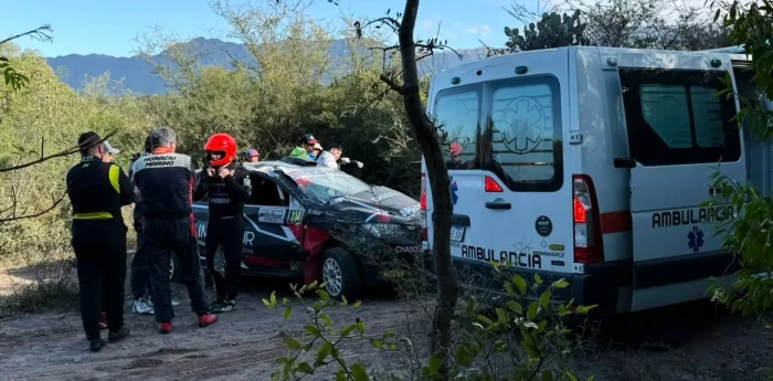 Preocupación en el Rally del Poncho: dos espectadores fueron hospitalizados tras un accidente