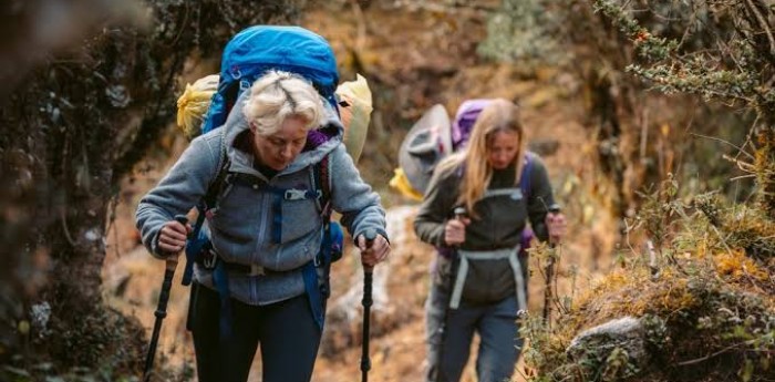 Salud y bienestar: caminatas seguras en primavera-verano: claves para ejercitarse sin riesgos, cuidar la presión y evitar caídas