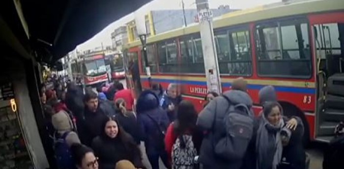 Murió una mujer tras ser atropellada por un colectivo en Moreno