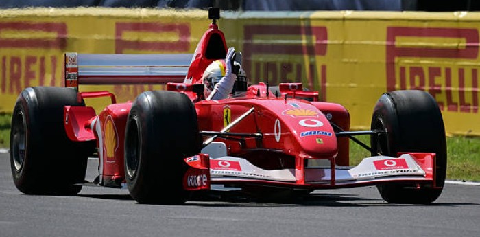 El emocionante homenaje de Vettel a Schumacher con una Ferrari histórica en Monza