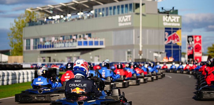 Cuántas vueltas tardó Max Verstappen en pasar a sus 100 rivales en karting