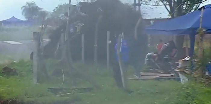 Fuerte golpe de Casella tras un toque de Trappa en Posadas