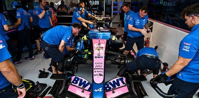 La queja de Colapinto a Barlow tras una modificación en la FP1 del GP de Singapur: "Terribles"