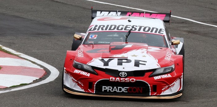 Matías Rossi volvió a ser protagonista con el Toyota en un fin de semana de TC